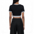 Isa V-neck crop top Studio Ruban — on model