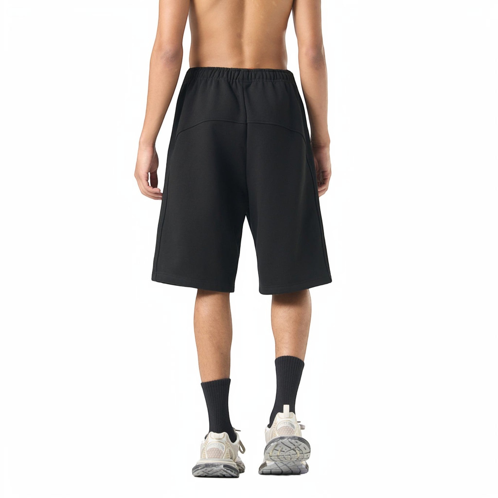 Bulk fleece shorts Studio Ruban — on model