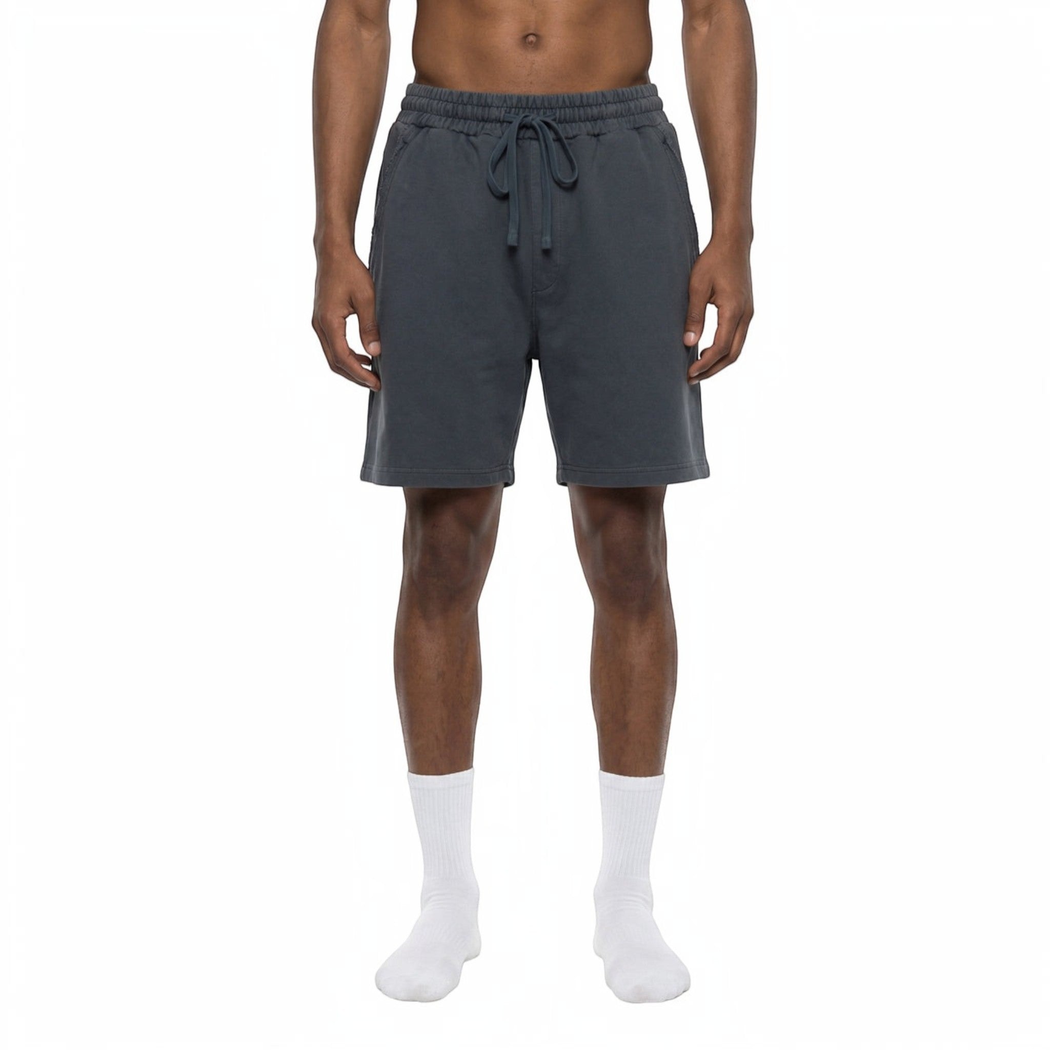 Edge Raw Edge Shorts Studio Ruban — model front