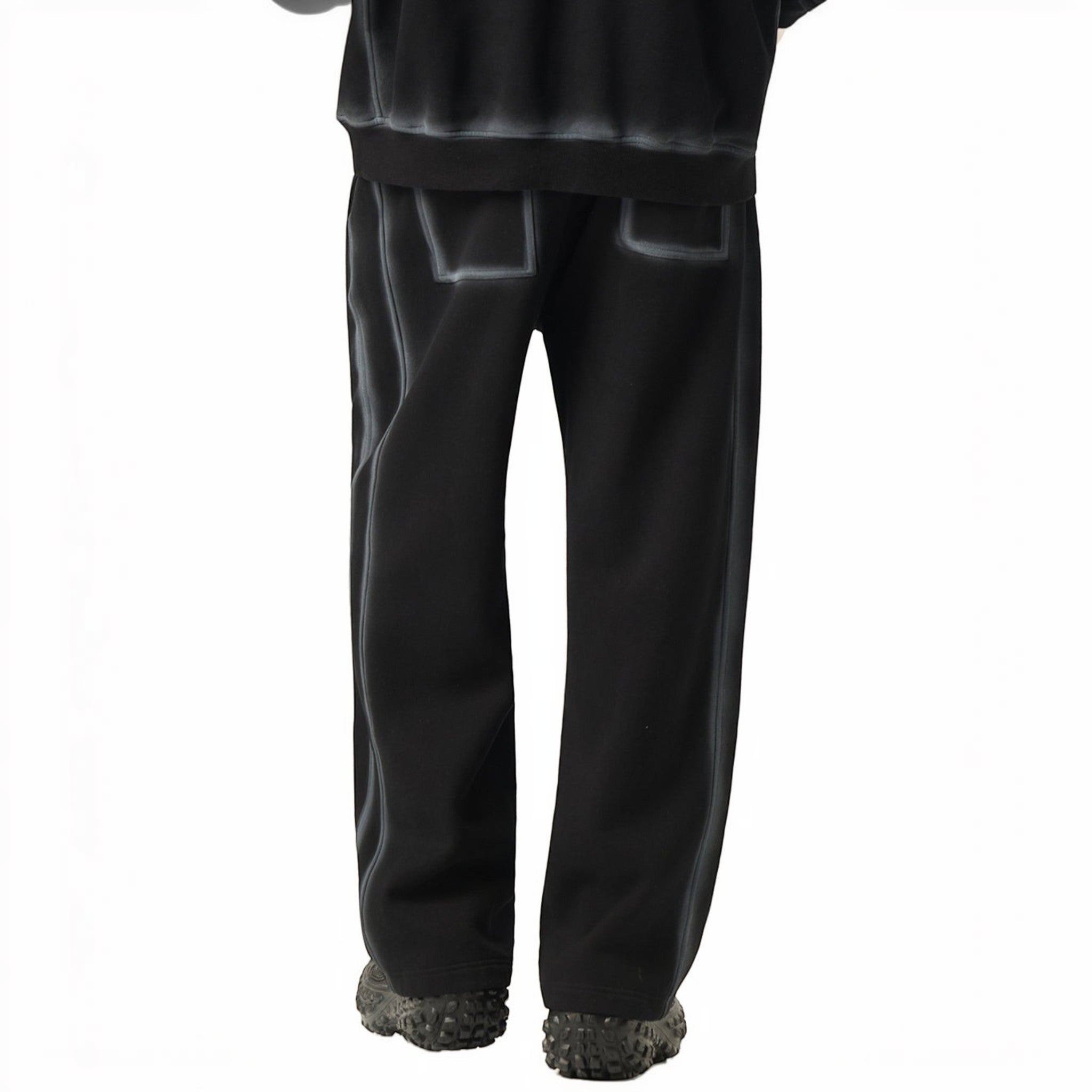 Finn sunfaded sweatpants Studio Ruban — detail shot