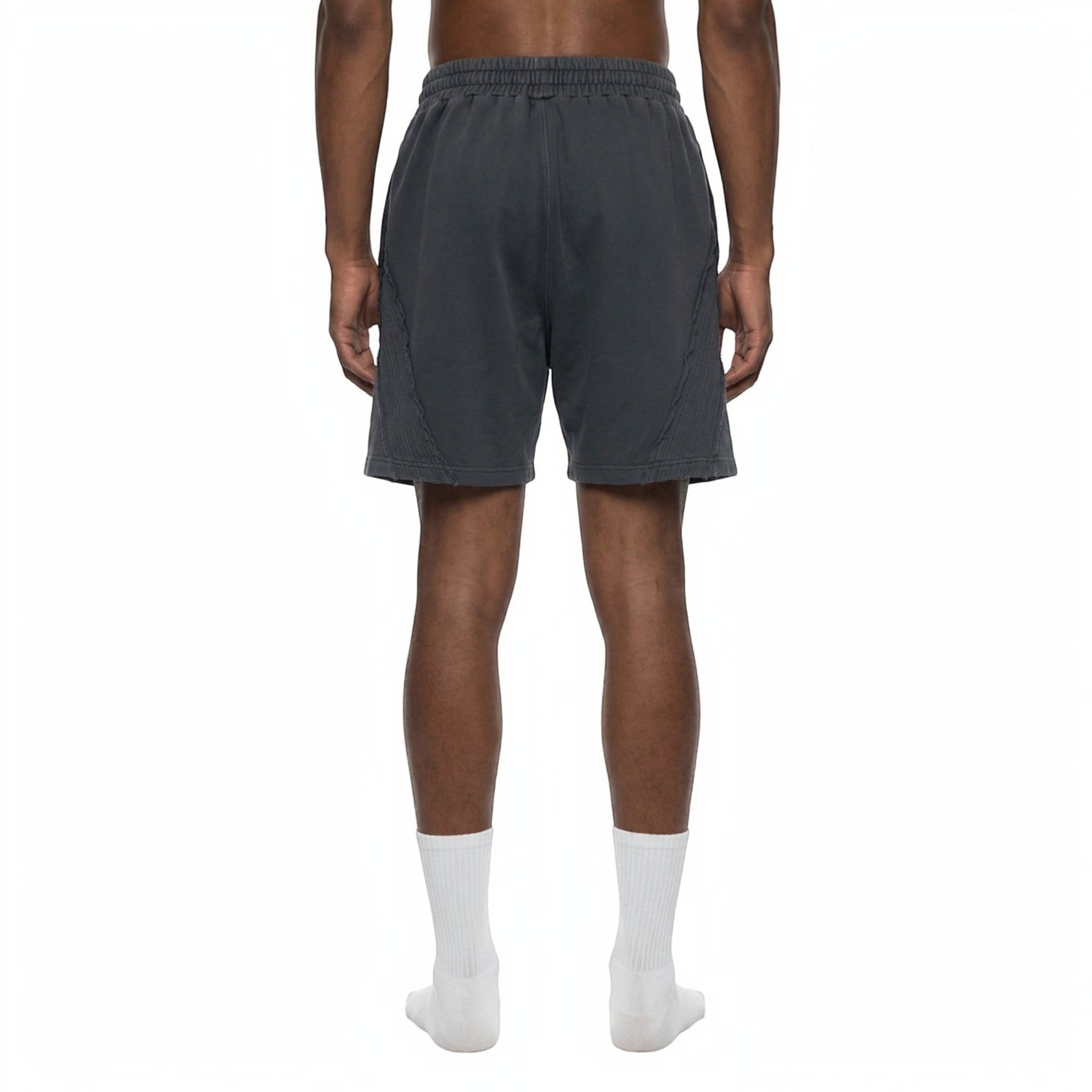 Edge Raw Edge Shorts Studio Ruban — model back