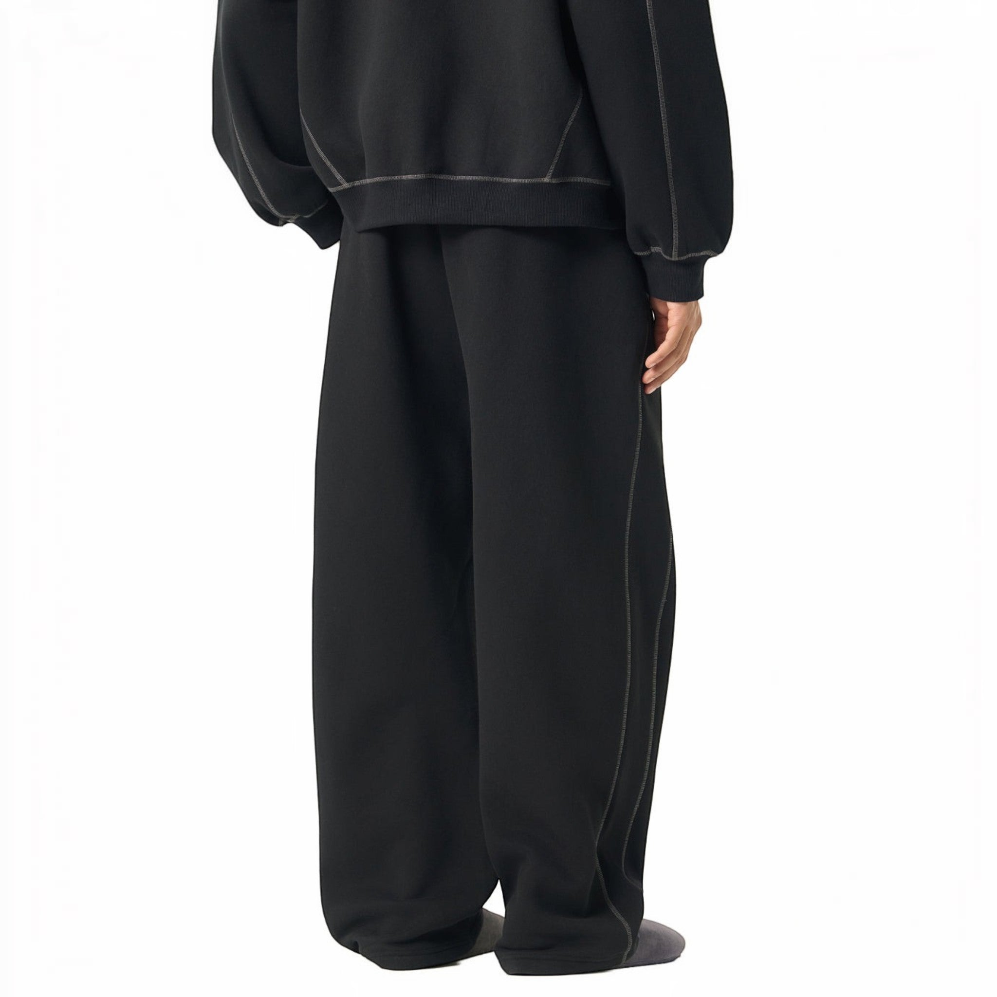 Stitch fleece sweatpants Studio Ruban — on model