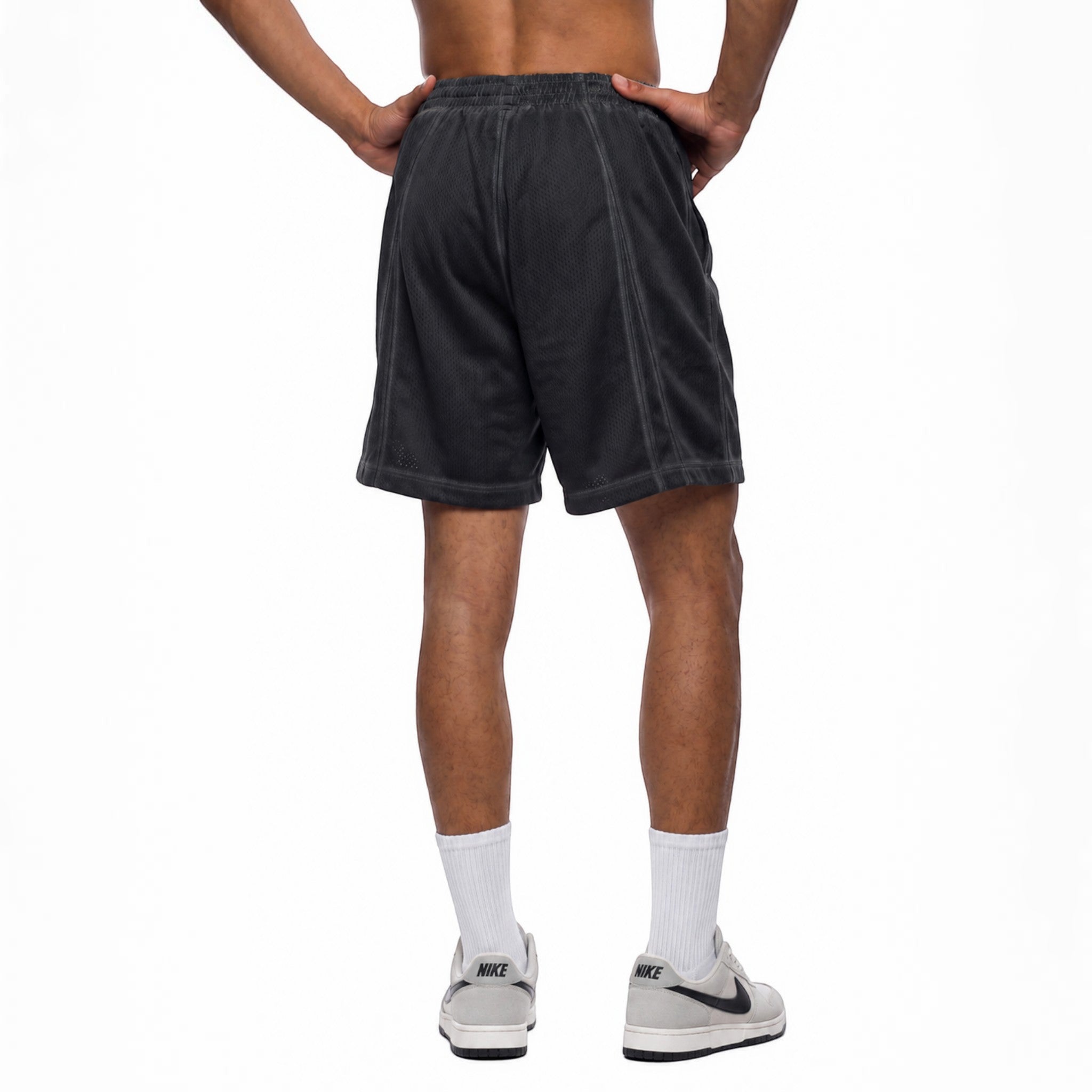 Net vintage wash shorts Studio Ruban — back view