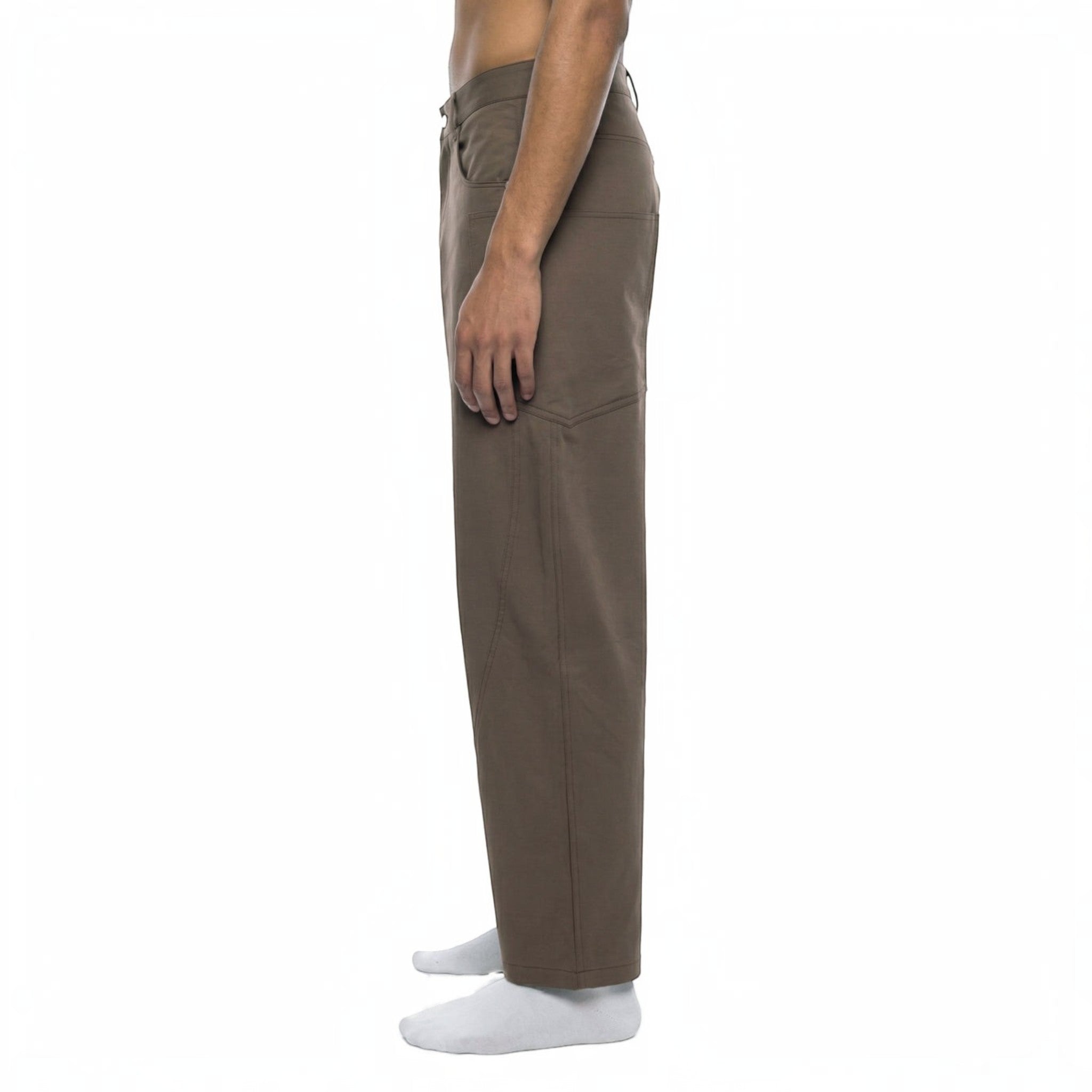 Bruno barrel leg pants Studio Ruban — detail shot